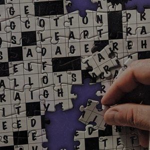 Complete 550 piece Crossword Jigsaw Puzzle